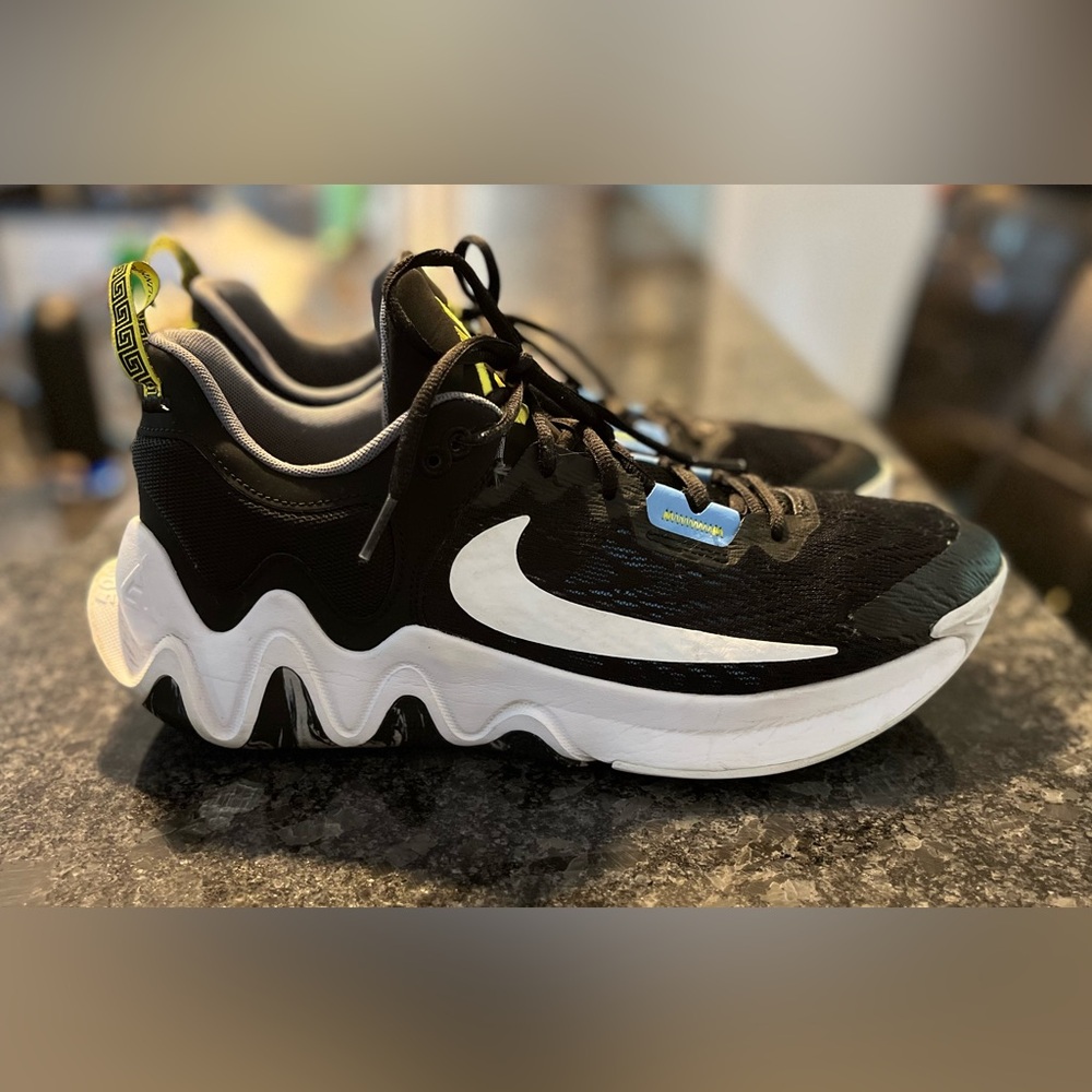 Nike Giannis Immortality 2 Athletic Shoes Mens Size 13